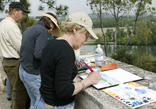 photo of John Hulsey's watercolor class in Avignon.© A. Hulsey