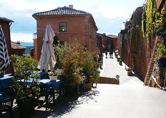 photo of Roussillon, France. © J. Hulsey