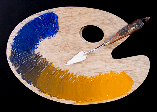 photo of artist palette with colors