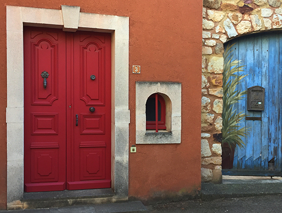 photo of doors in Roussillon
